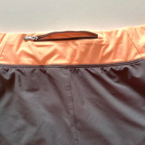 Under Armour Womens Grey and Orange Shorts with Zip Pocket, L - Picture 5 of 7